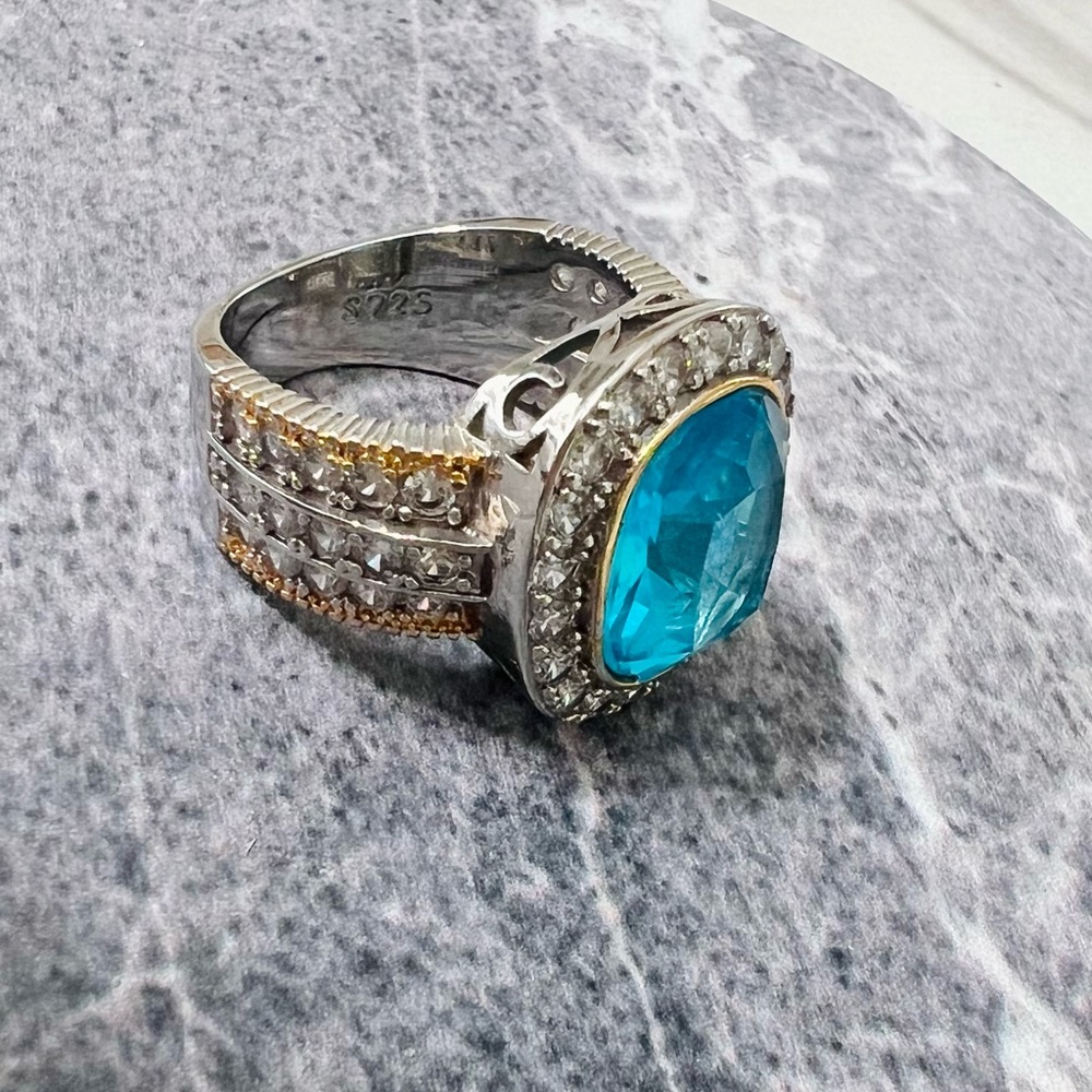 Size 7 sterling silver cubic zirconia halo ring